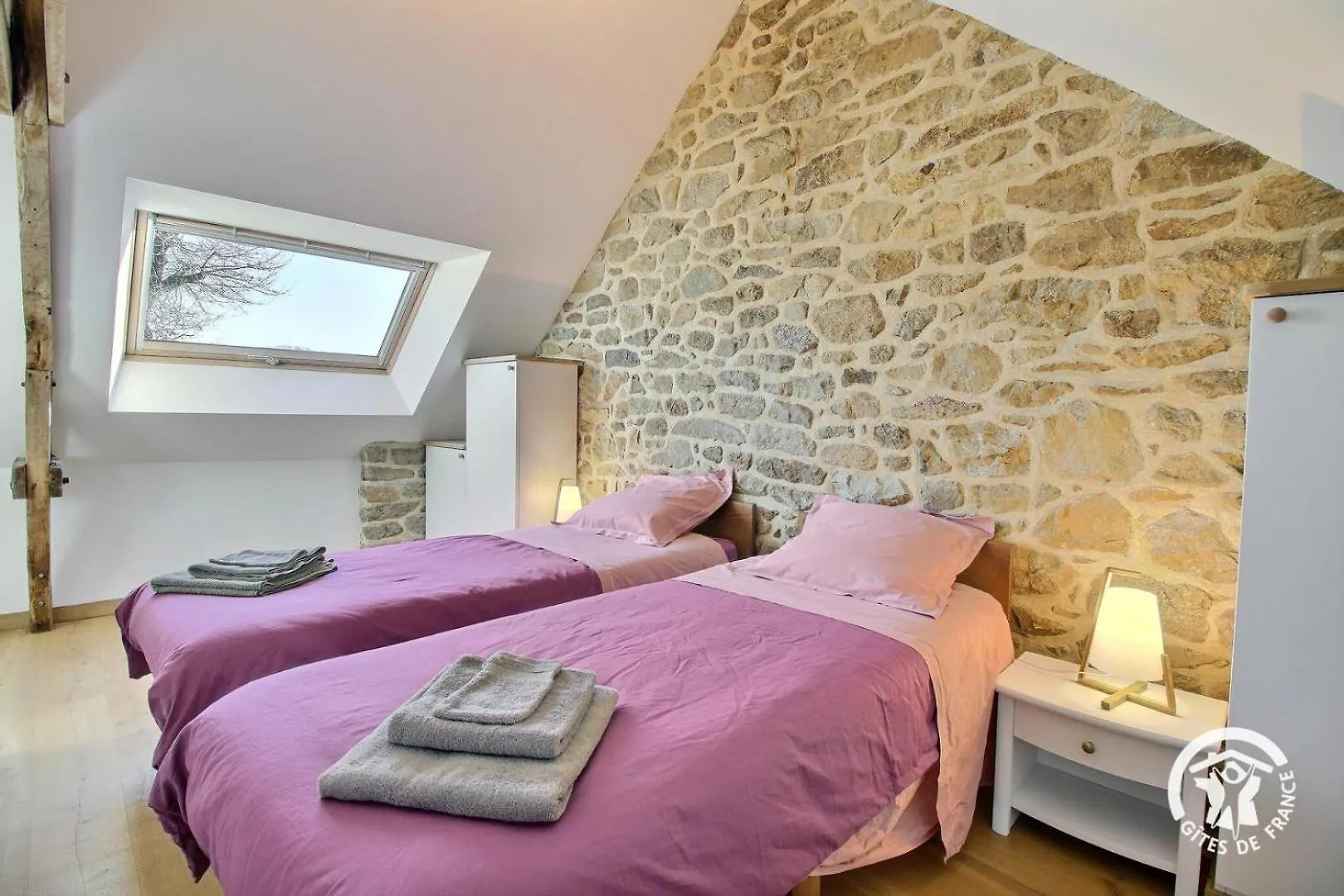 Gite Le Liorh 5/6 Pers Plumergat 度假居