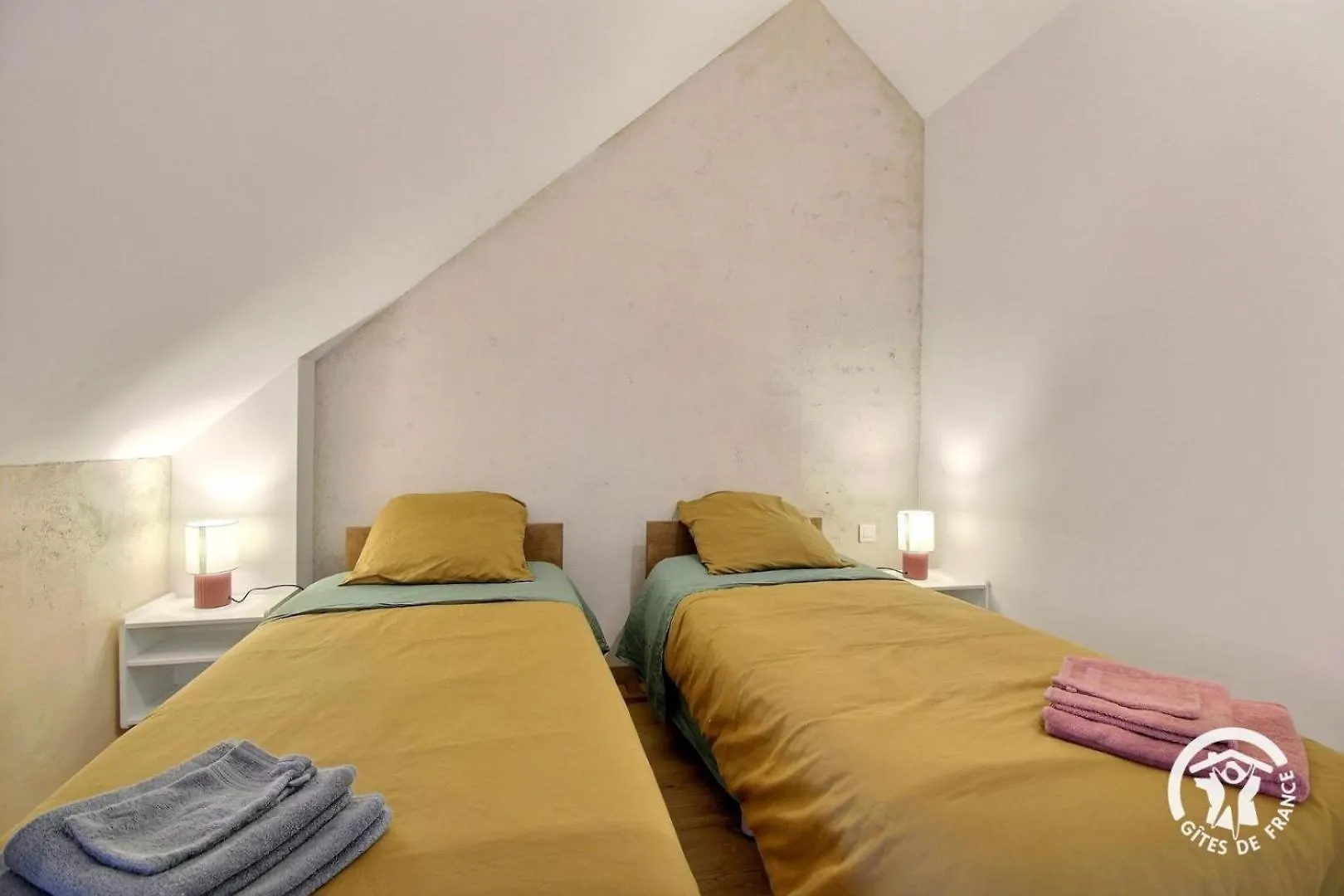 Gite Le Liorh 5/6 Pers Plumergat 度假居